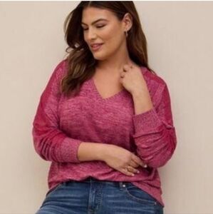 NWT Torrid 2X Super Soft Plush V-Neck Lace Pieced Sleeve Raglan Sweatshirt